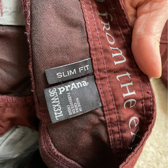 PRANA Men’s slim-fit jean-style pants trousers 36/32, beautiful burgundy maroon - Picture 3 of 10